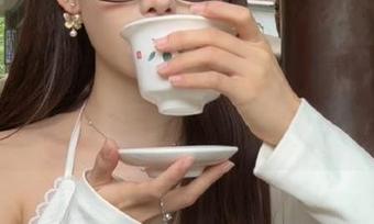 如果你今天没来17c吃瓜，那个链接就等于没见！