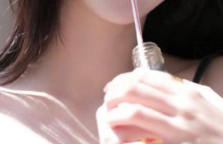 今日的热搜消息，下载5i吃瓜网，随时保持围观状态！