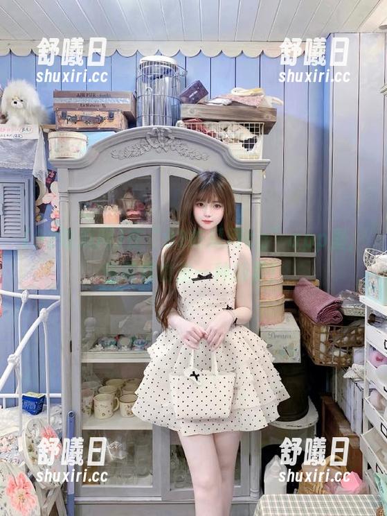 92吃瓜网 在“92吃瓜网cg”app里,连沉默也是一种贩卖!