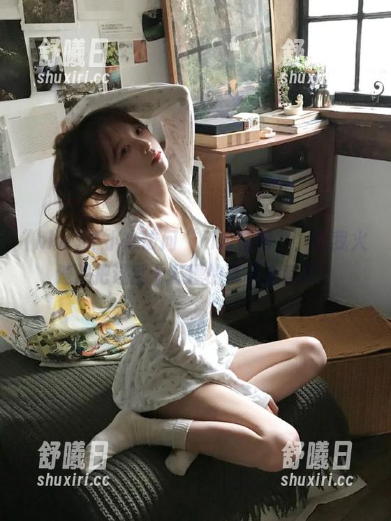 不小心访问“hlw官网”，让我火速想把这乱七八糟的事儿全乱串！