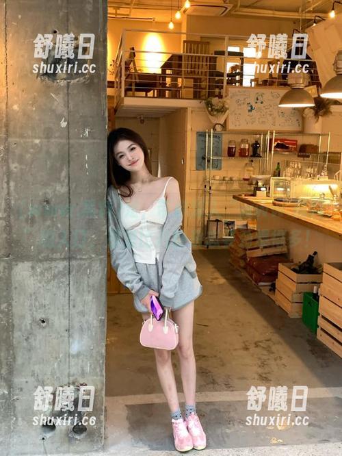 走，带你深入“www.黑料”的入口，那里比八卦杂志要劲爆得多！