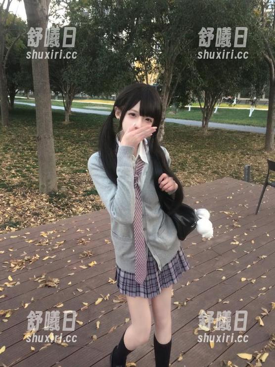 “zztt01”里的瓜果实在太好吃，能不收藏一波吗？