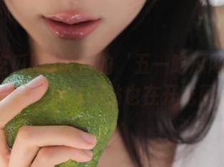 说好的‘五一吃瓜网’：竟然连app官方网站也在开吃圈？！
