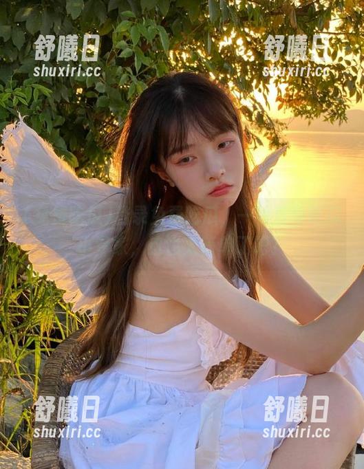 免费吃瓜 登录免费吃瓜,一秒变身吃瓜小专家,这也太简单了吧?