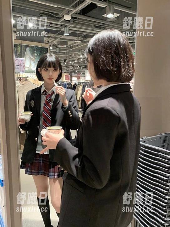 安卓手机里的吃瓜网，入口跟着心情自由切换！