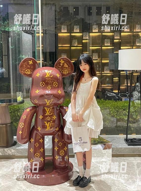 视频新鲜出炉，天天吃瓜网再一次让人摔下椅子！