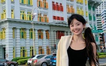 贪婪地想在“娱乐吃瓜网51”官网上多逛逛，结果光是那几个名字就让我眼花。