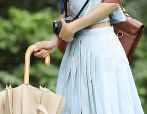 “黑哥冲料”ios里的回家攻略，竟然戳中了我心里的某个小心愿……