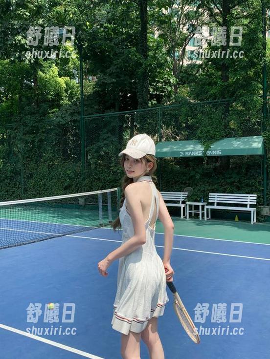 黑料不打烊tttzzz传送门，入口就在那里，要经历多少瓜才敢尝？