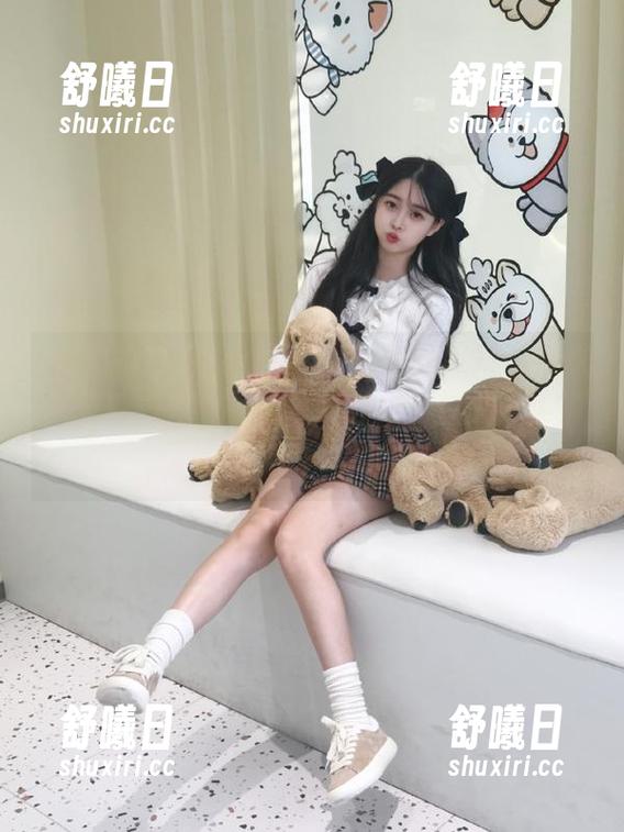 我看完“zzzttt黑料不打烊”的最新视频，心里默默想：我又上头了！