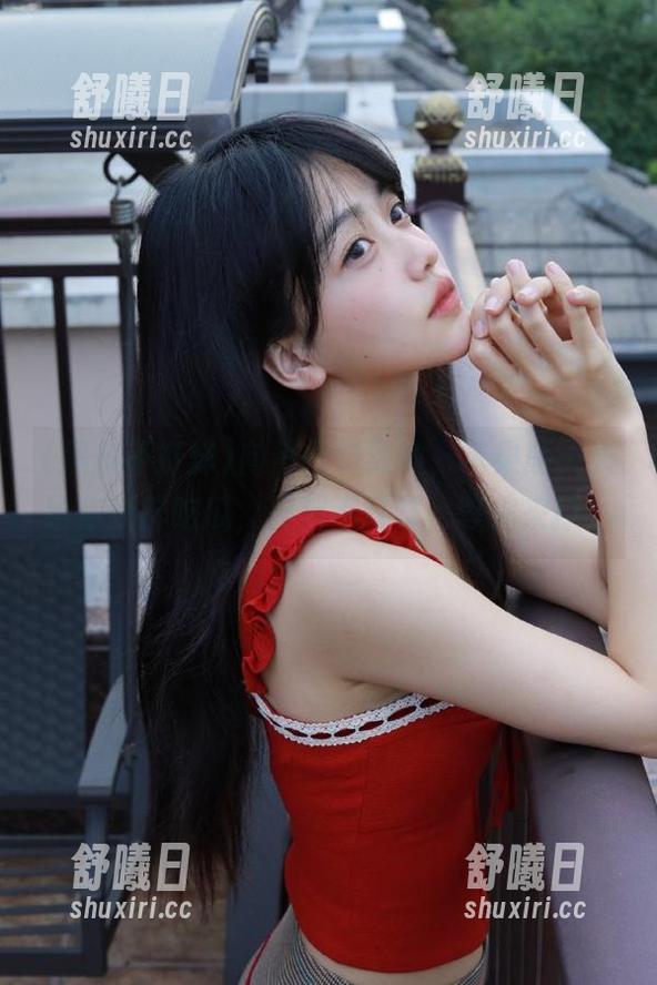 向热爆料致敬，苹果版天天给你新鲜吃瓜，黑料不打烊，等你来撩！