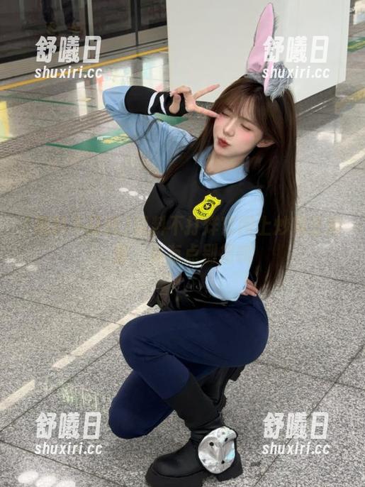 黑料不打烊官网上炒鸡正能量，真有点别扭嘛