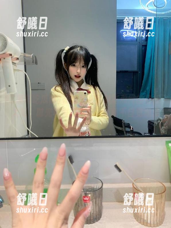 在线收集黑料吃瓜网的热点大瓜，时光机似的内容，让我不自觉地点头如捣蒜。