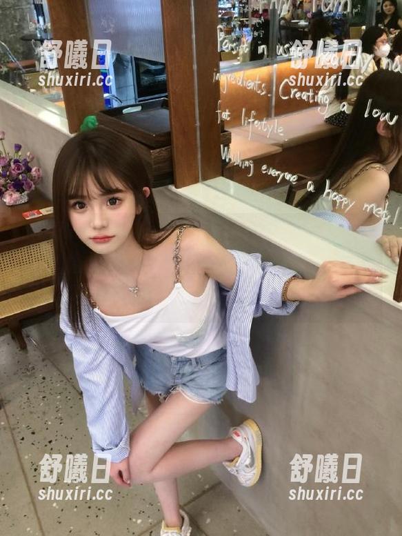 io是在看国产网红发车新速度，结果在‘黑料吃瓜网’苹果版里找到了指路明灯！