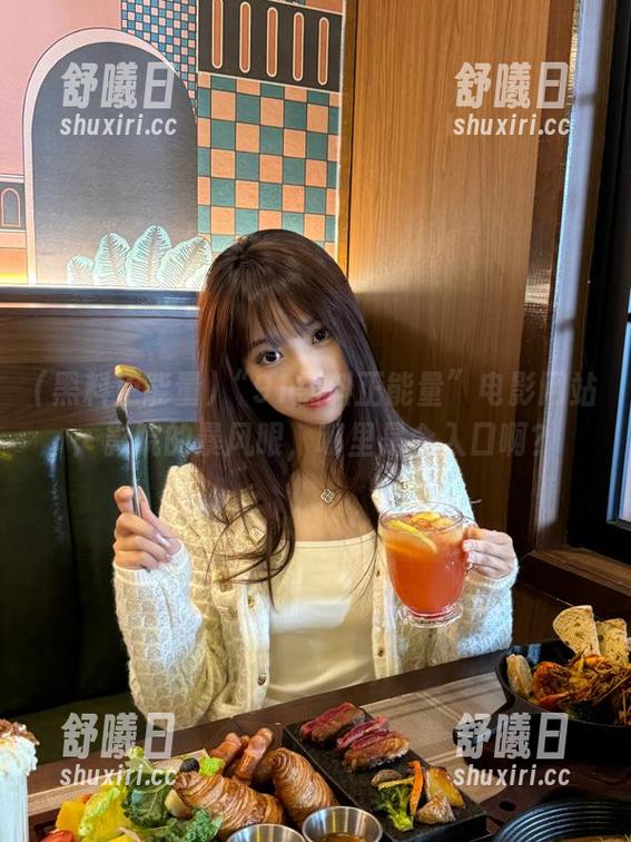“91黑料正能量”电影网站：影院的暴风眼，哪里是个入口啊？