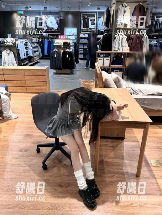 网上资源千千万，黑料正能量官网让我目不暇接！