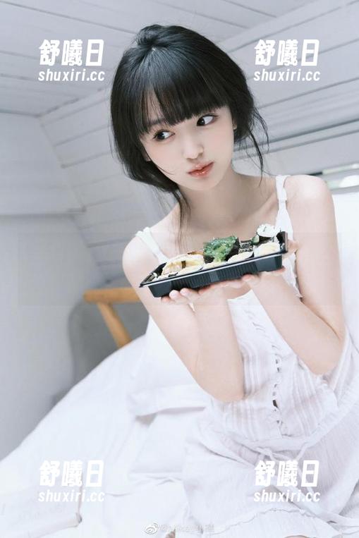 轻松观看黑料网app的“黑洞”，总有意想不到的奇葩瓜等着我。