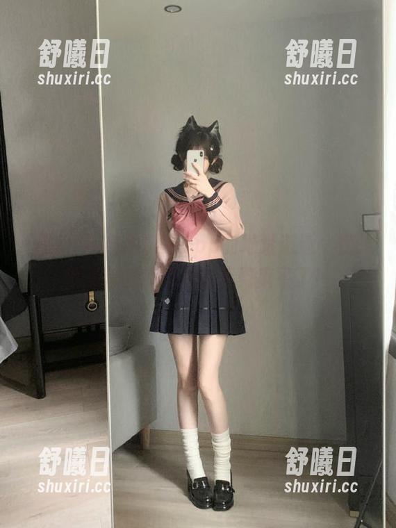 与黑料网app的地址邂逅，我的沙发都被我吃瓜的姿势磨平了！